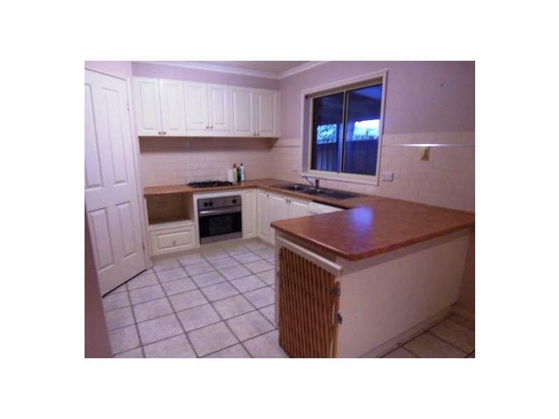 8 Allpress Drive, Golden Square VIC 3555