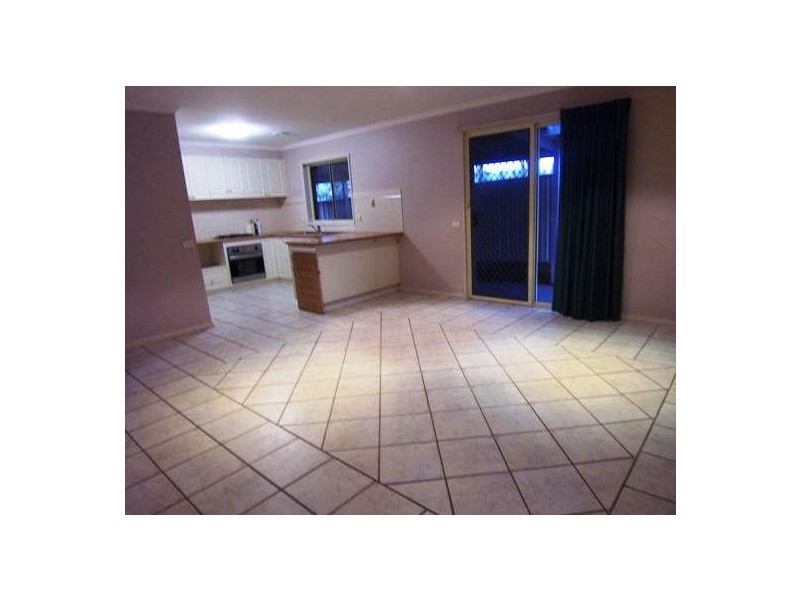 8 Allpress Drive, Golden Square VIC 3555