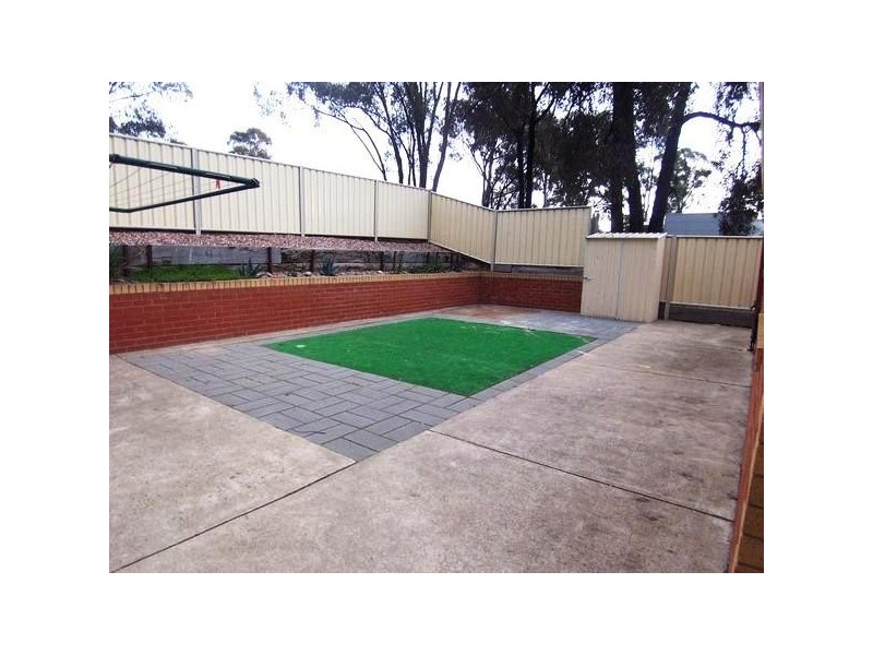 8 Allpress Drive, Golden Square VIC 3555