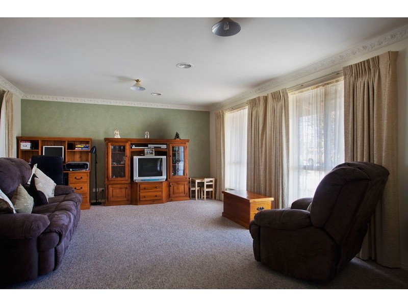 7 Robbins Court, Epsom VIC 3551