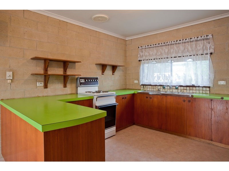 2/11 Brazier Street, Eaglehawk VIC 3556
