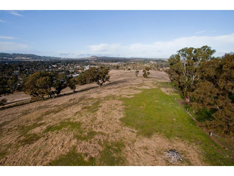 3643 Calder Highway, Harcourt VIC 3453