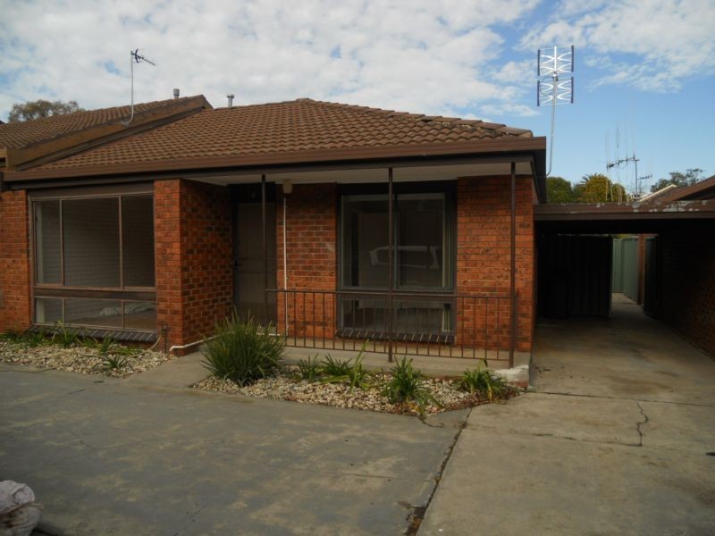 3/8 Murphy Street, Kennington VIC 3550