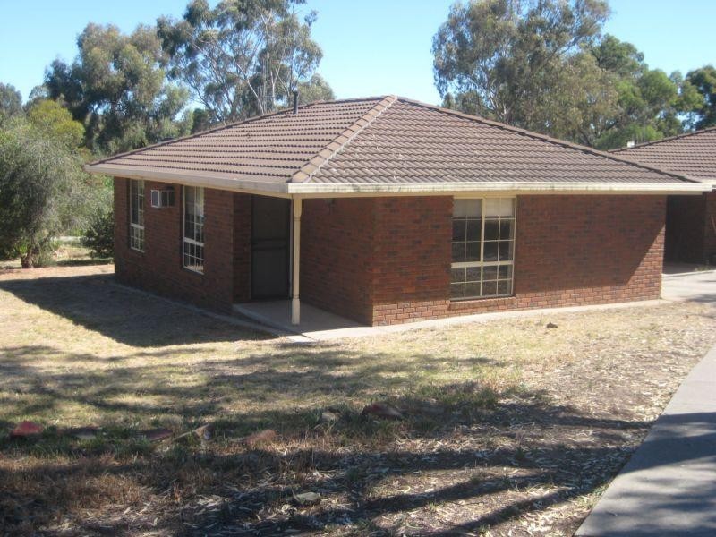 1/8 Biggs Court, Flora Hill VIC 3550