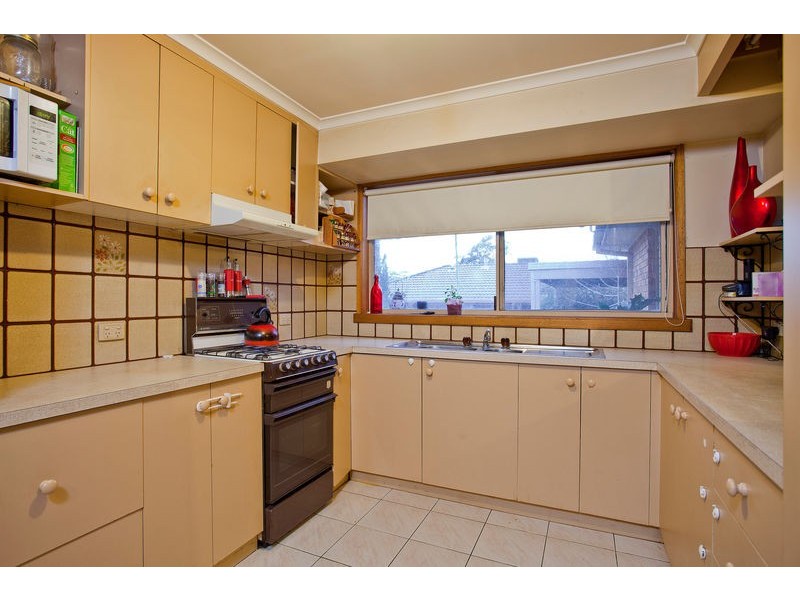 23 Balmoral Drive, Golden Square VIC 3555