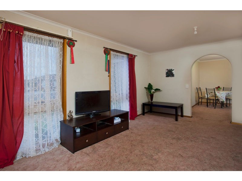 23 Balmoral Drive, Golden Square VIC 3555