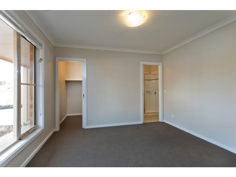 8/33 Kennewell Street, White Hills VIC 3550