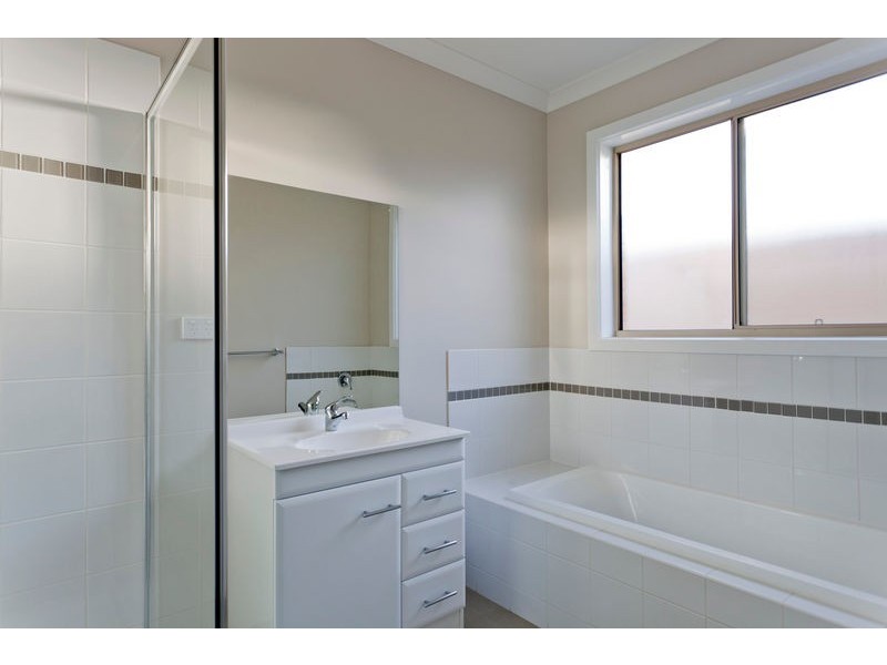 8/33 Kennewell Street, White Hills VIC 3550