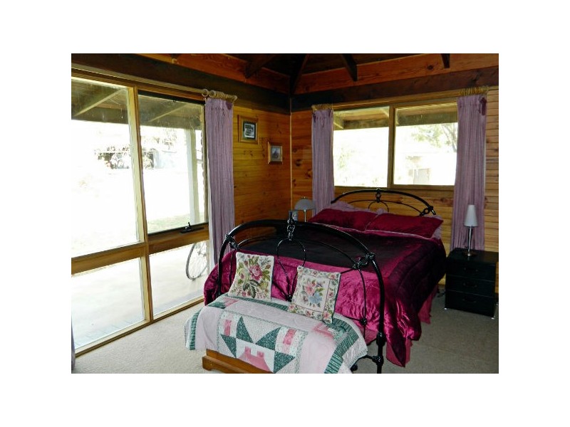 163 Longs Road, Serpentine VIC 3517