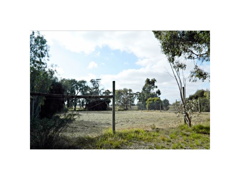 163 Longs Road, Serpentine VIC 3517