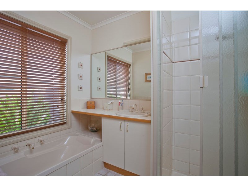 1 Wilton Court, Golden Square VIC 3555
