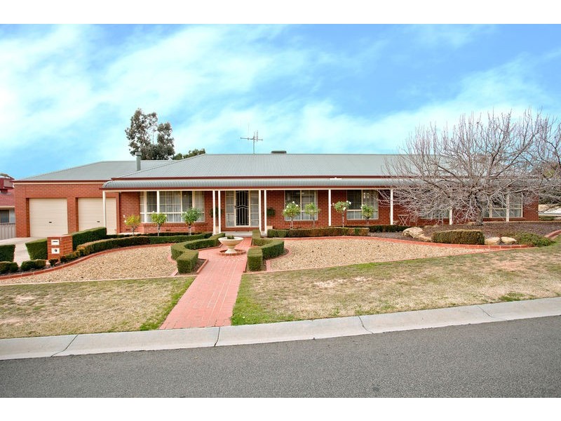 1 Wilton Court, Golden Square VIC 3555