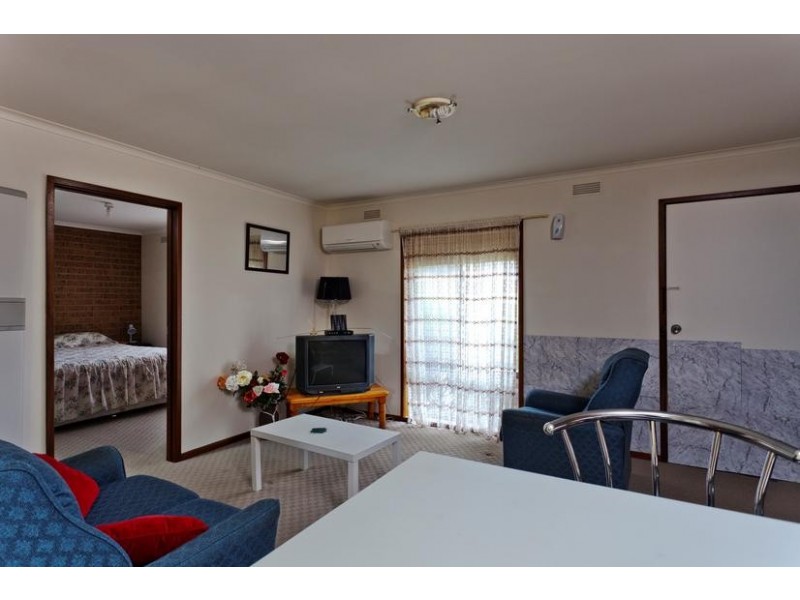 2/23 Hope Street, Kangaroo Flat VIC 3555