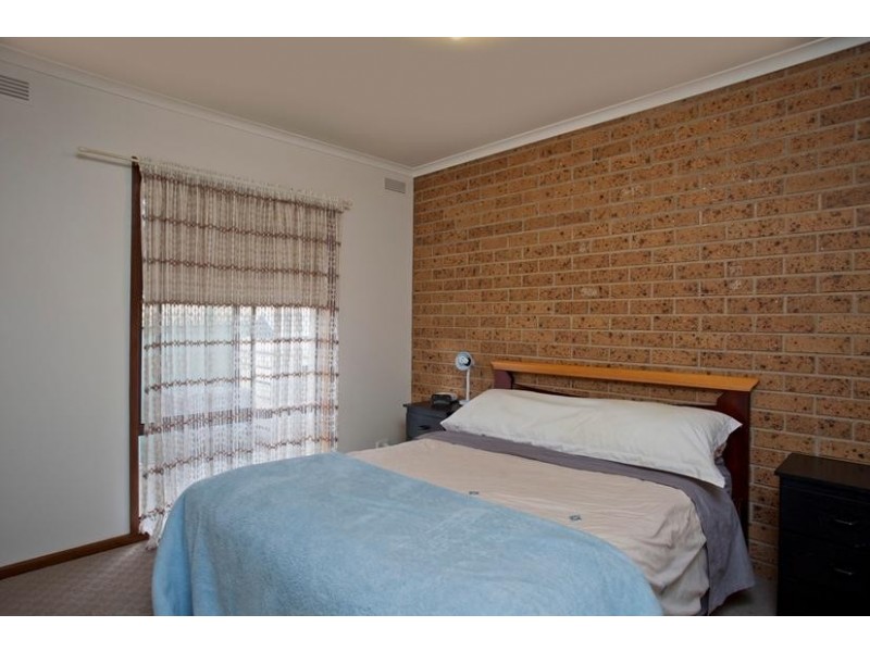 2/23 Hope Street, Kangaroo Flat VIC 3555