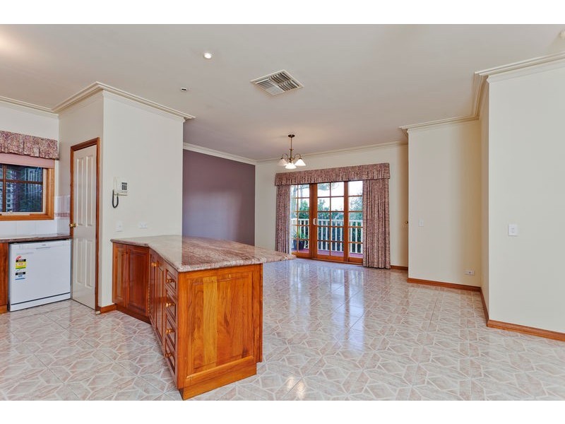 3 Mayo Court, Golden Square VIC 3555