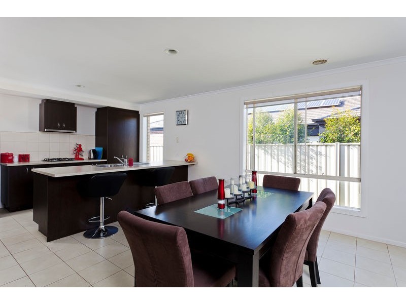6 Peacock Drive, Epsom VIC 3551
