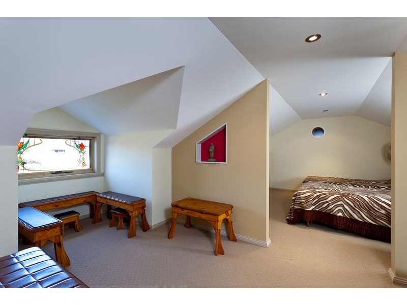 37 Jerribong Way, Kangaroo Flat VIC 3555