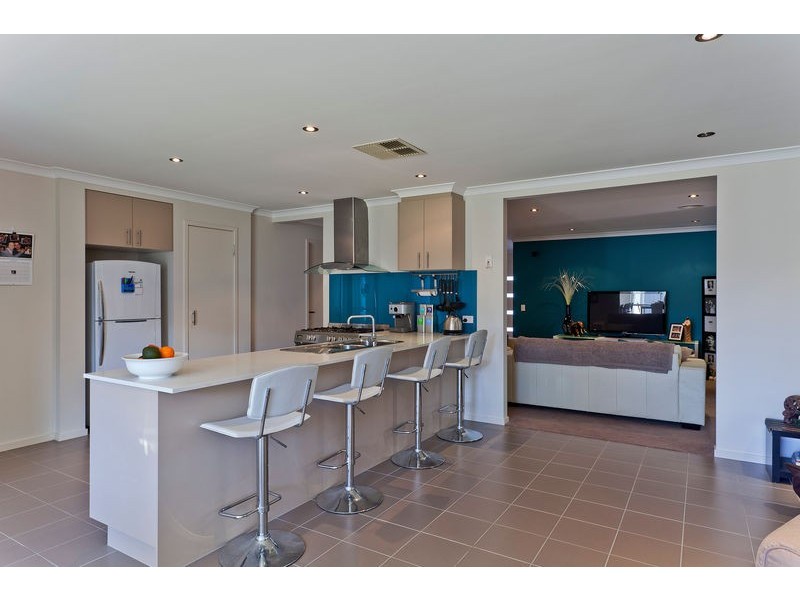 8 Huntingdale Avenue, Eaglehawk VIC 3556