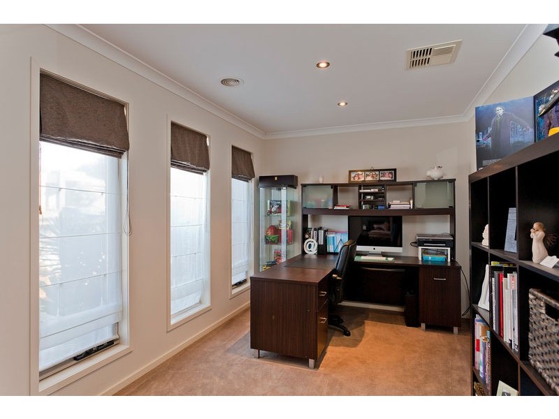 8 Huntingdale Avenue, Eaglehawk VIC 3556