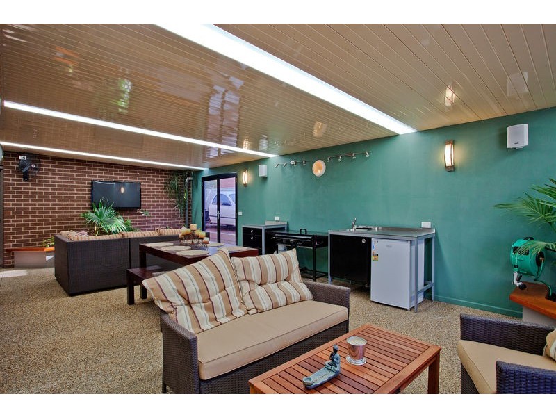 8 Huntingdale Avenue, Eaglehawk VIC 3556