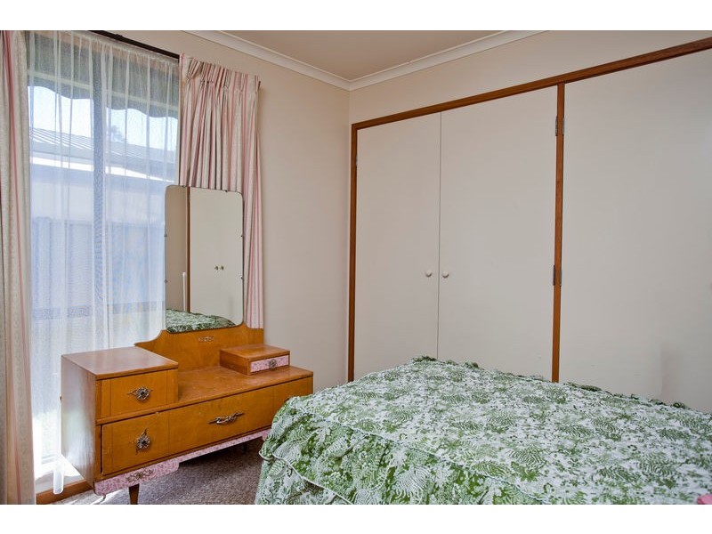1/124 Upper Road, California Gully VIC 3556