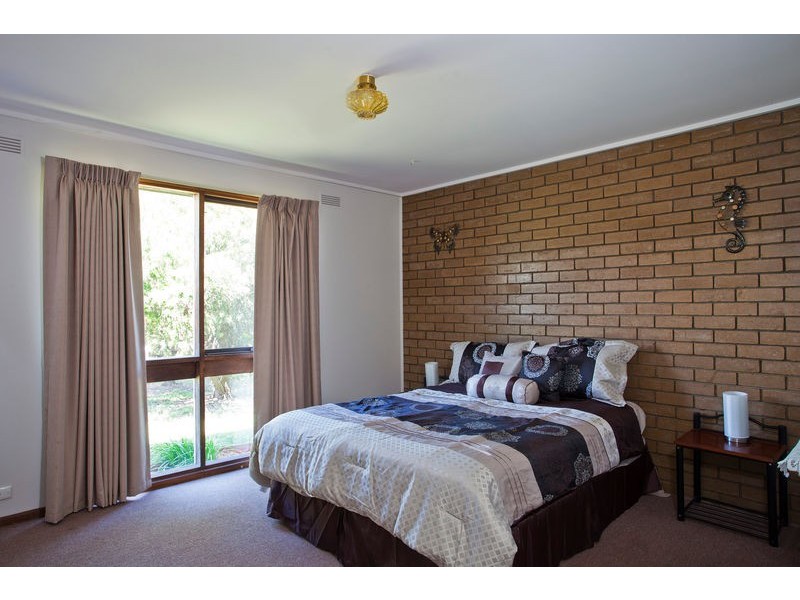 1/1 Mijuda Court, Flora Hill VIC 3550