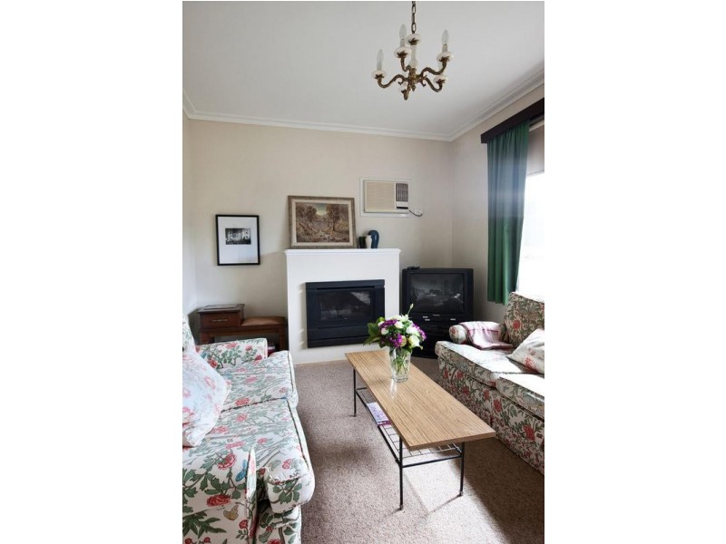 14 Carolin Street, Flora Hill VIC 3550