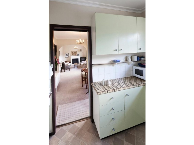 14 Carolin Street, Flora Hill VIC 3550