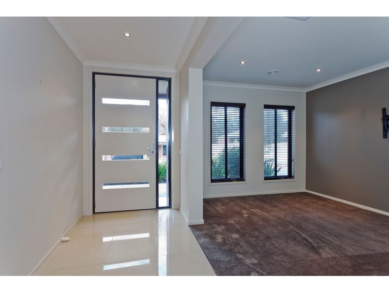 87 Amara Way, Kangaroo Flat VIC 3555