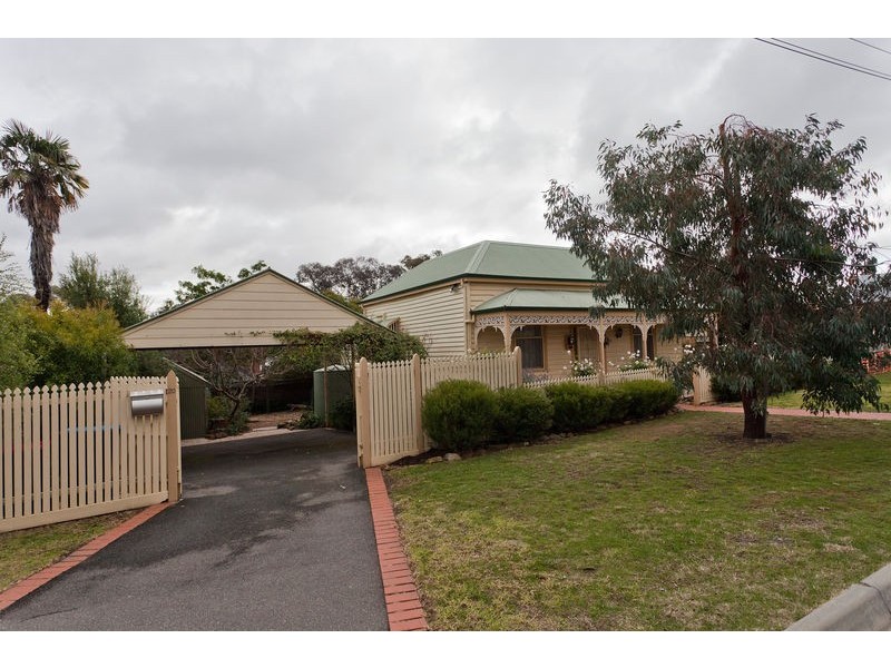 20 Horace Street, Quarry Hill VIC 3550