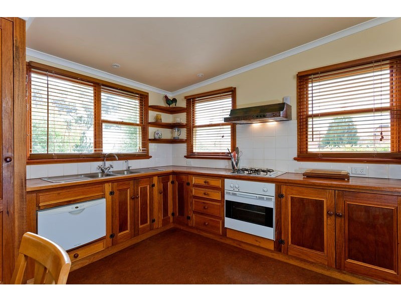 20 Horace Street, Quarry Hill VIC 3550