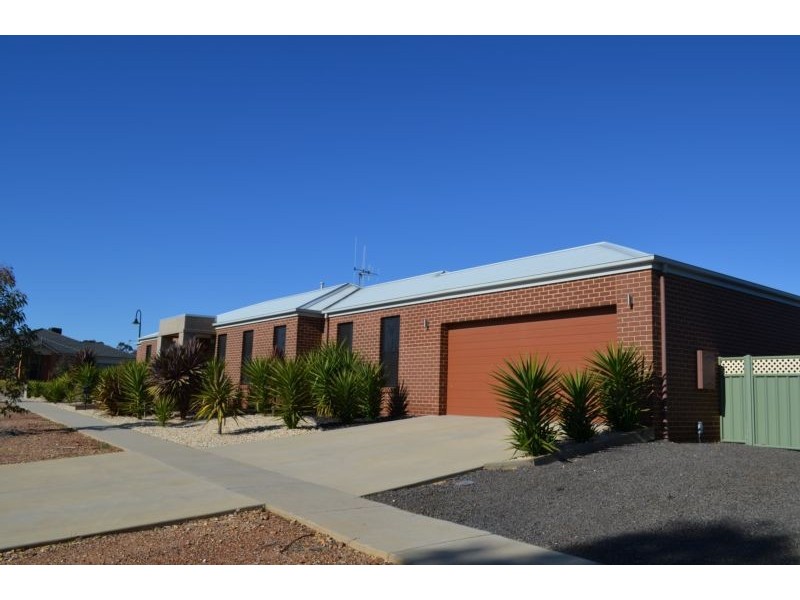 28 Lower Beckhams Road, Maiden Gully VIC 3551