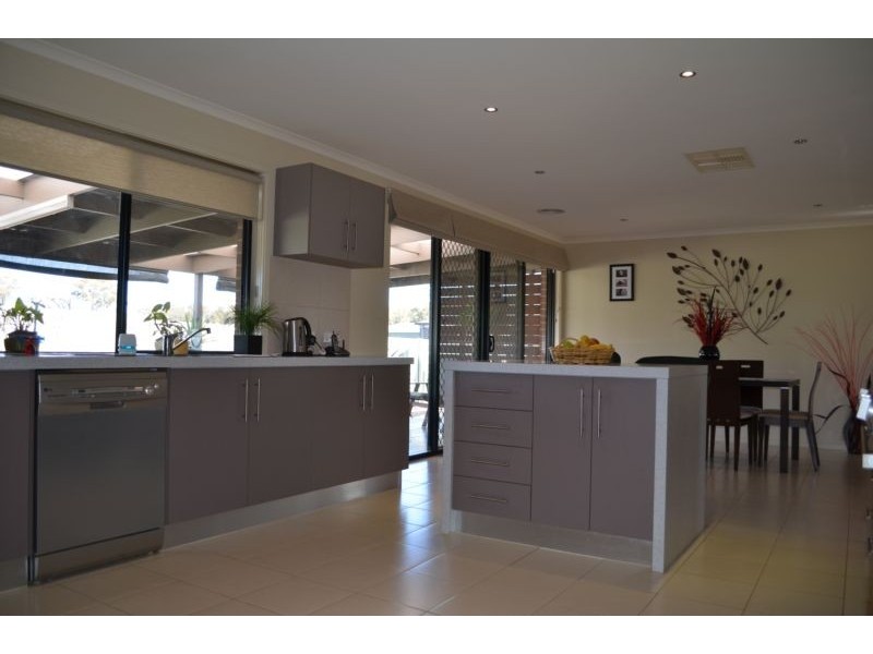 28 Lower Beckhams Road, Maiden Gully VIC 3551