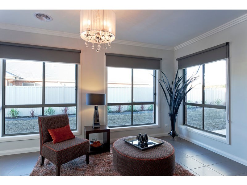 16 Garden Drive, Epsom VIC 3551