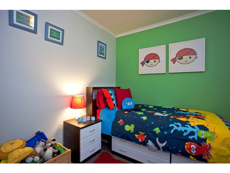 16 Garden Drive, Epsom VIC 3551