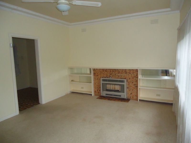 10 Morrison Street, Kangaroo Flat VIC 3555