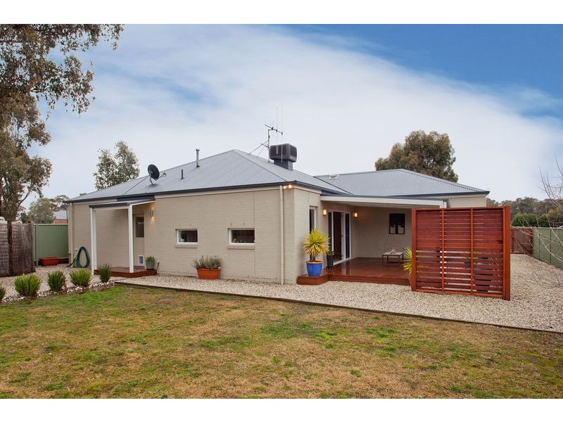 9 Shetland Road, Junortoun VIC 3551