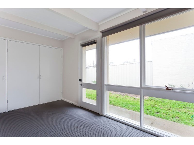 10 Strathdale Crescent, Strathdale VIC 3550