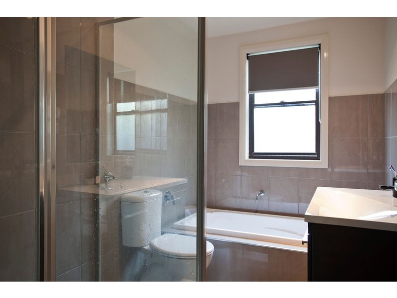 4 Wirth Street, Flora Hill VIC 3550