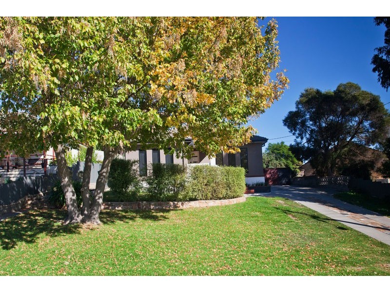 4 Wirth Street, Flora Hill VIC 3550