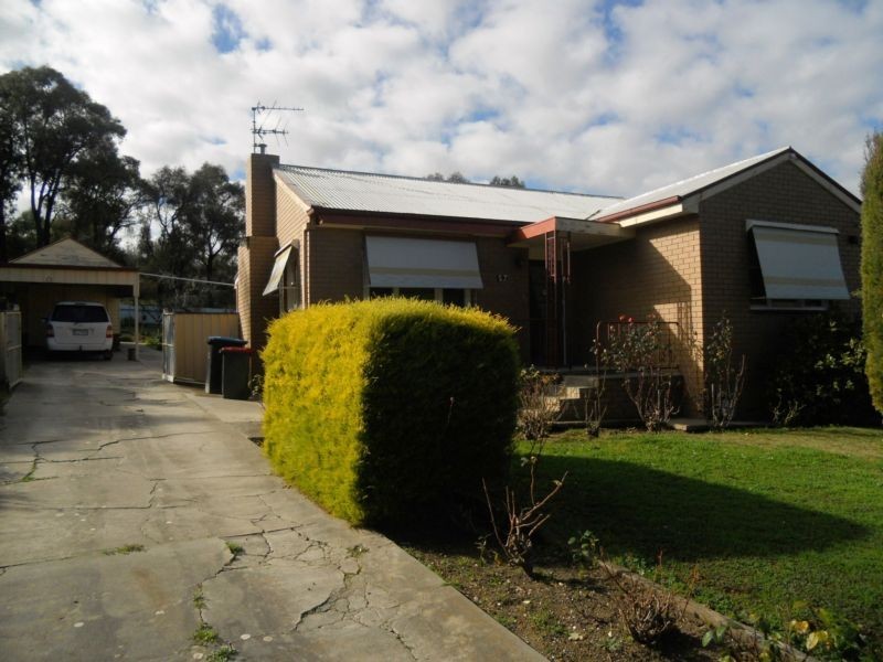 57 Bellevue Road, Golden Square VIC 3555