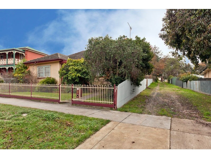 54 Chum Street, Golden Square VIC 3555