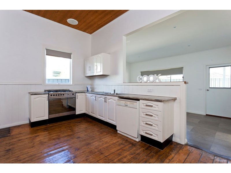 20 MacDougall Road, Golden Square VIC 3555