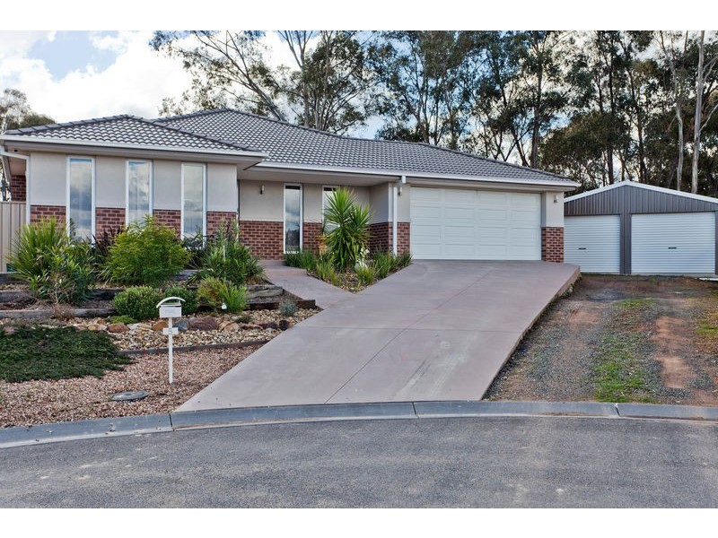 5 York Close, Strathfieldsaye VIC 3551