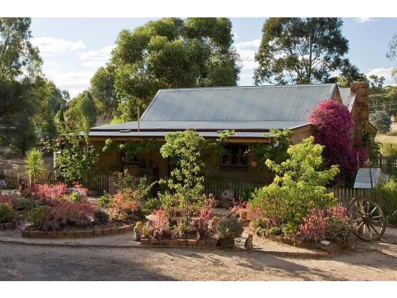 2 Splitters Lane, Junortoun VIC 3551