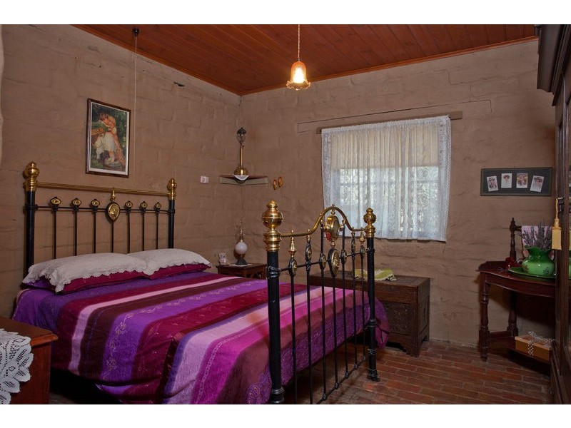 2 Splitters Lane, Junortoun VIC 3551