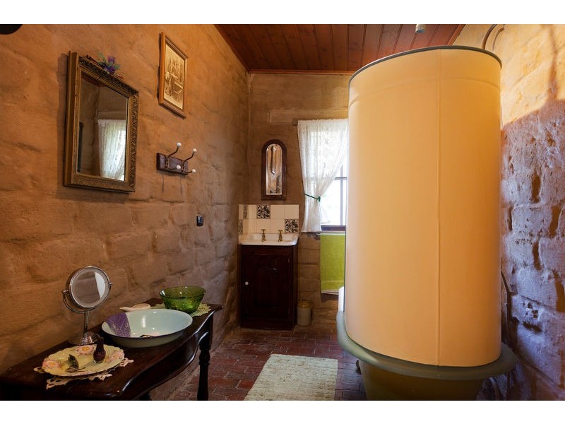 2 Splitters Lane, Junortoun VIC 3551