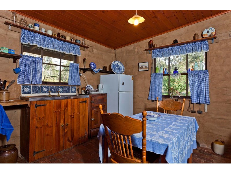 2 Splitters Lane, Junortoun VIC 3551