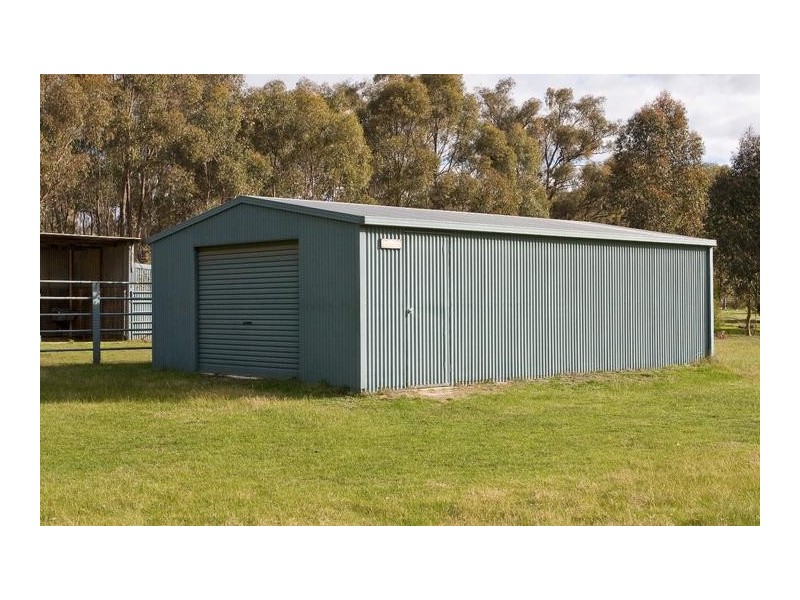 2 Splitters Lane, Junortoun VIC 3551