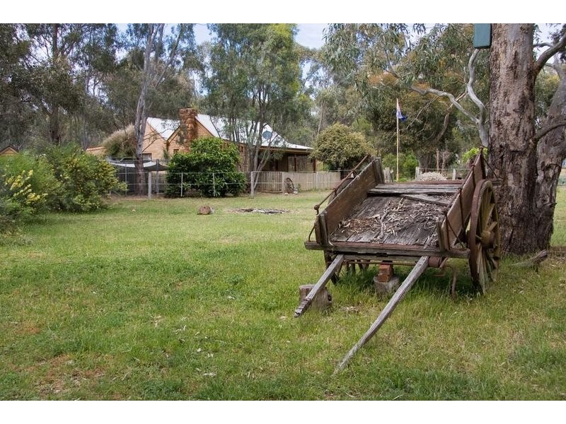 2 Splitters Lane, Junortoun VIC 3551